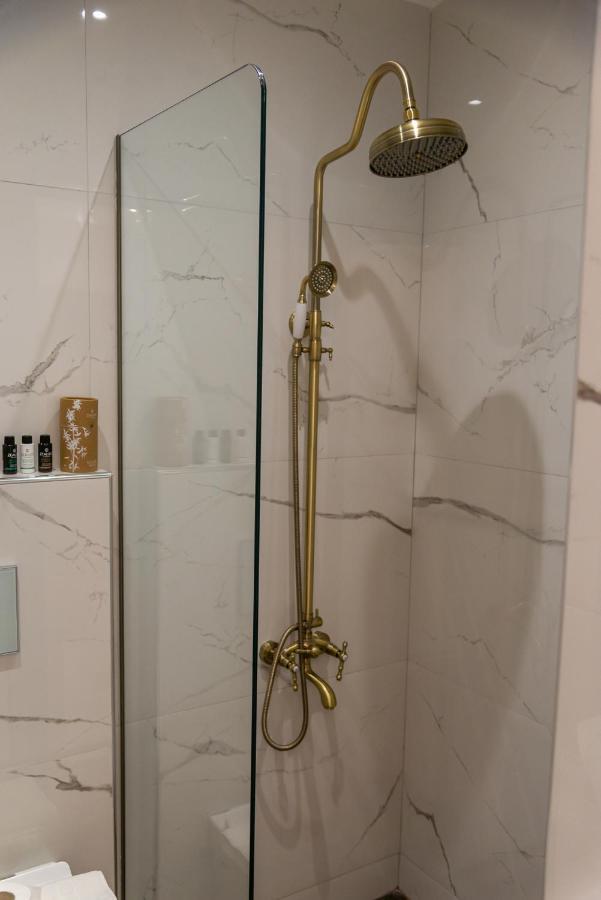 Agora Luxury Boutique Loutráki