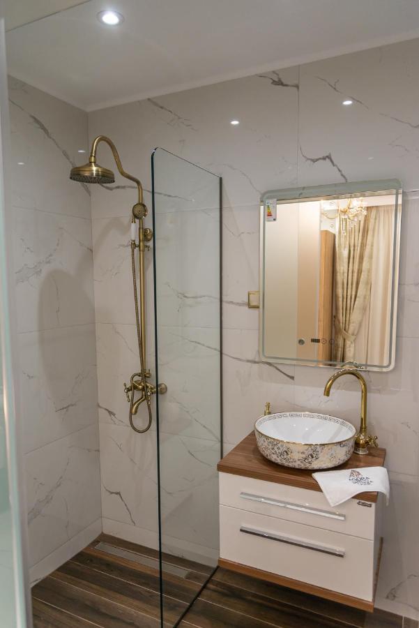 Agora Luxury Boutique Hotel 3*